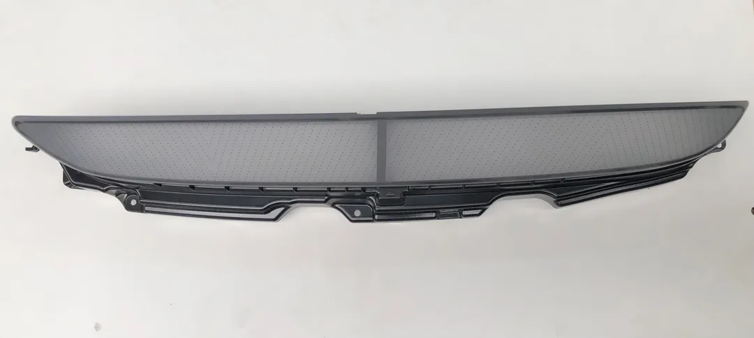 Applikation – Kunststoffschweißen Frontgrill